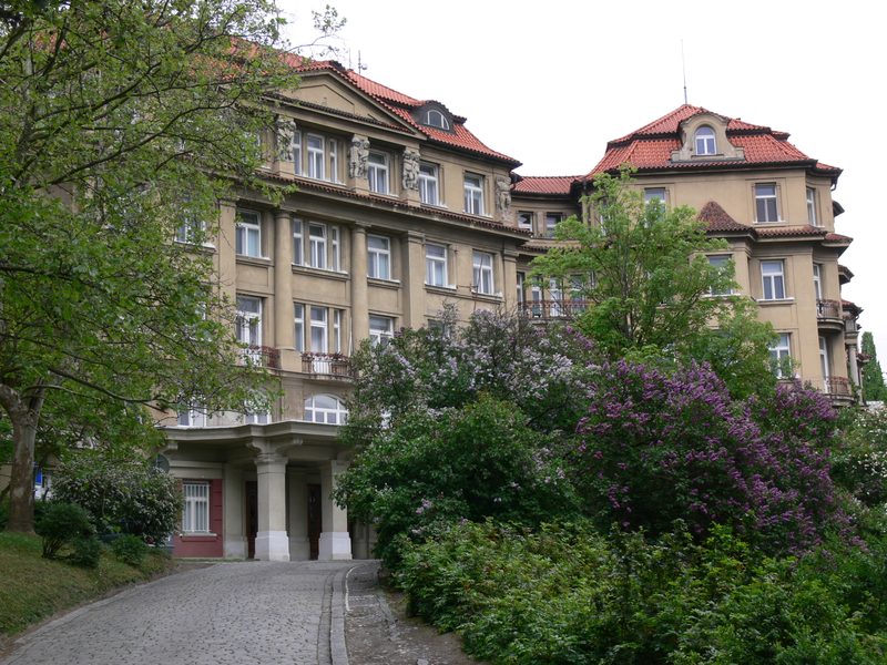 Porodnice Podolí (Ústav pro péči o matku a dítě) – Praha 4